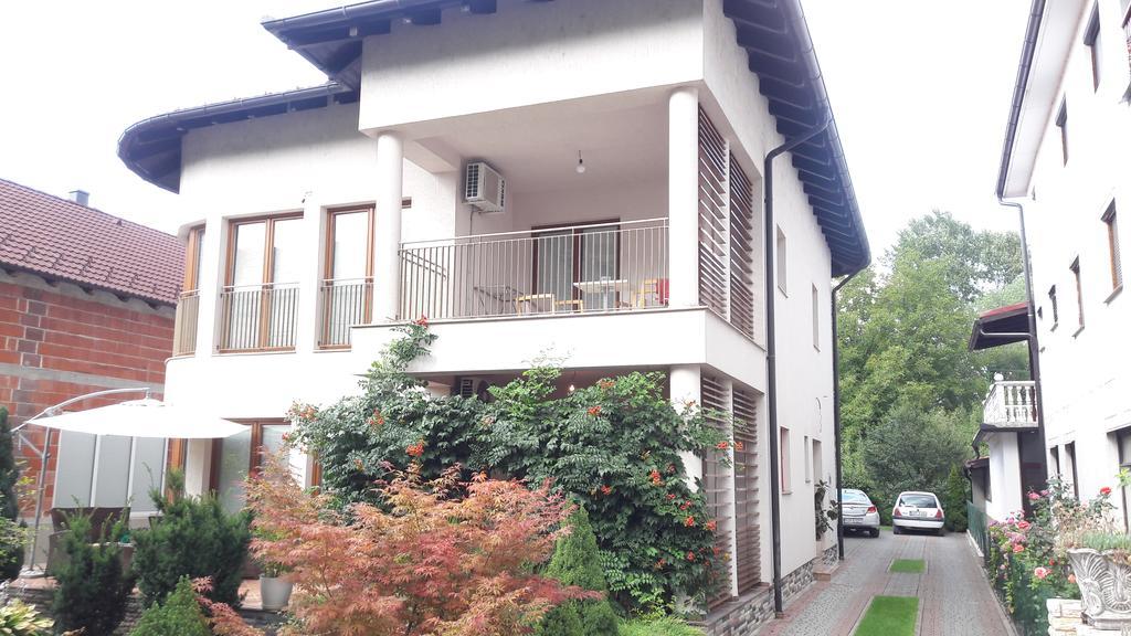 Farah Superior Apartments Bihac Bagian luar foto